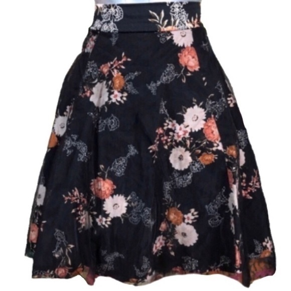 torrid Dresses & Skirts - Torrid Floral Layered Tulle Skirt Size 00